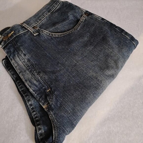 NEW-NWT- Wrangler- 36"x32" Relaxed Fit- WASHED RIPPED DENIM DARK BLUE STYLE - Picture 2 of 13